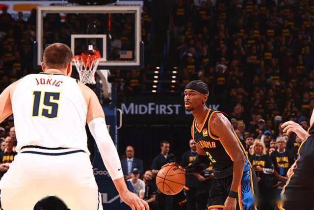 包含今夜NBA季后赛传出新动向;萨克拉门托国王造点机会;管理层表态:气氛紧张;轮换策略成焦点的词条 包含今夜NBA季后赛传出新动向;萨克拉门托国王造点机会;管理层表态:气氛紧张;轮换策略成焦点的词条